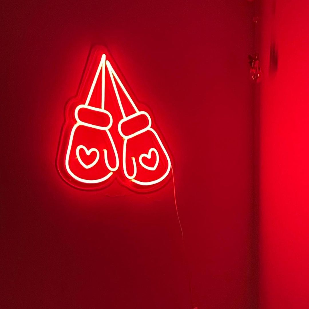 قفازات الحب