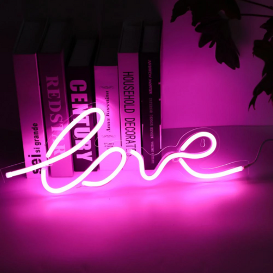 LOVE Néon Personnalisé | Enseigne LED Au Maroc – MyNeonClub