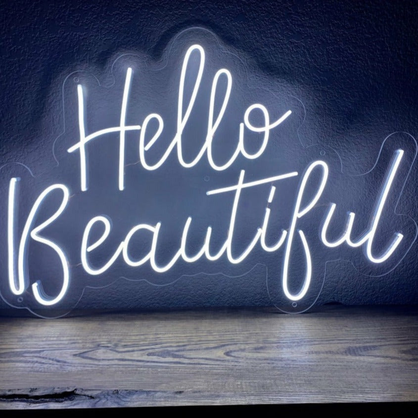 مرحباً يا جميلة