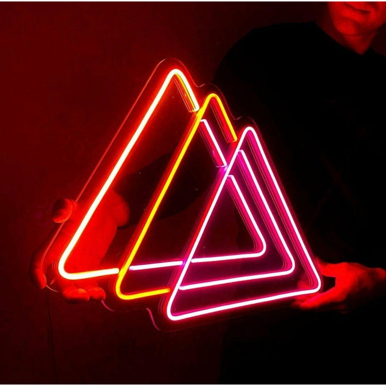 Three Triangales Néon Personnalisé | Enseigne LED Au Maroc – MyNeonClub